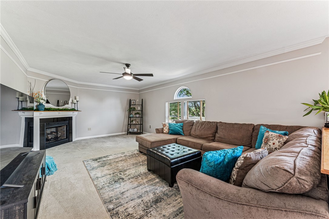 104 Stratford Ct