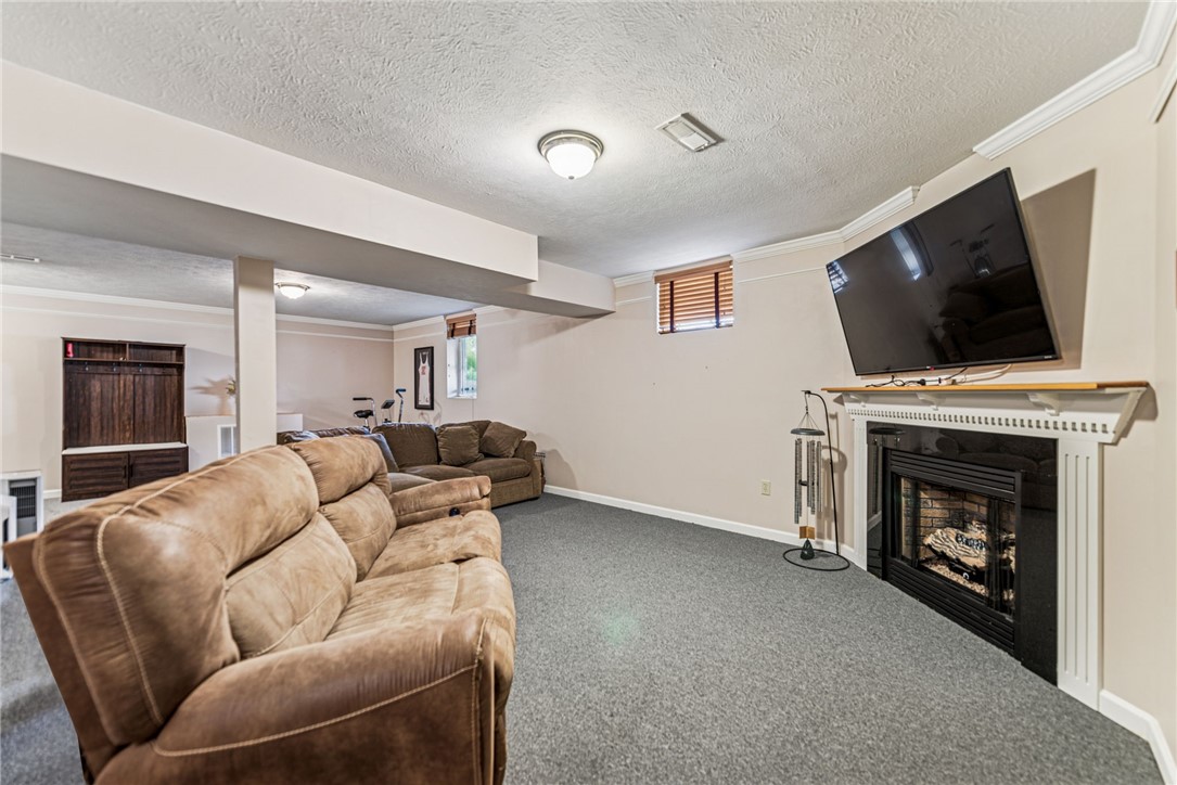 104 Stratford Ct