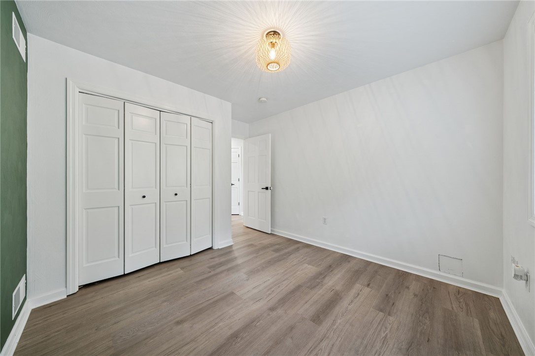 937 Giovanni Ln