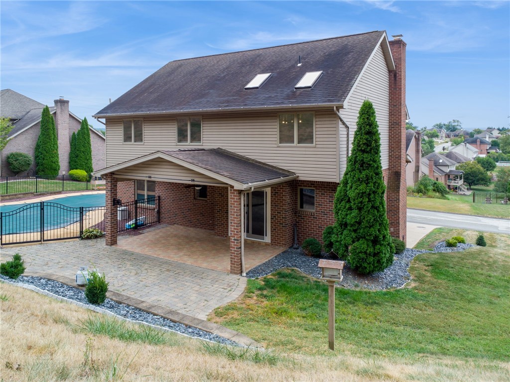937 Giovanni Ln
