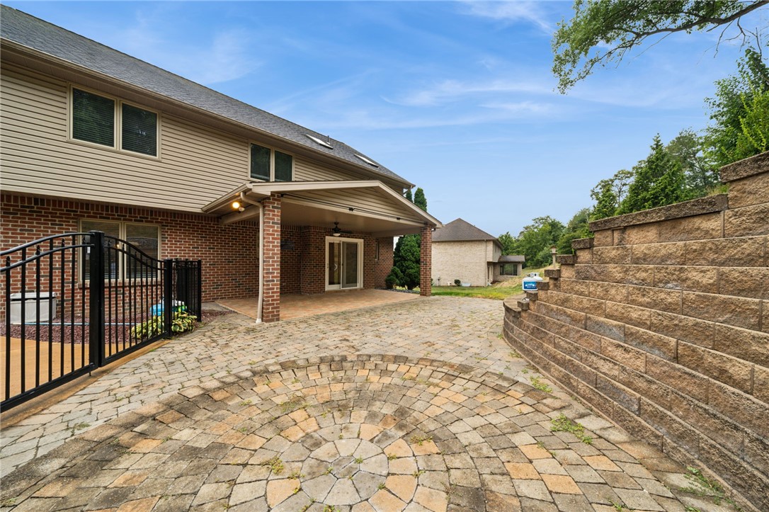 937 Giovanni Ln