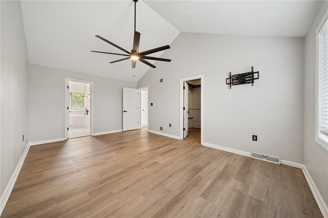 937 Giovanni Ln