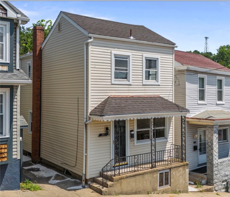 303 Kramer Way