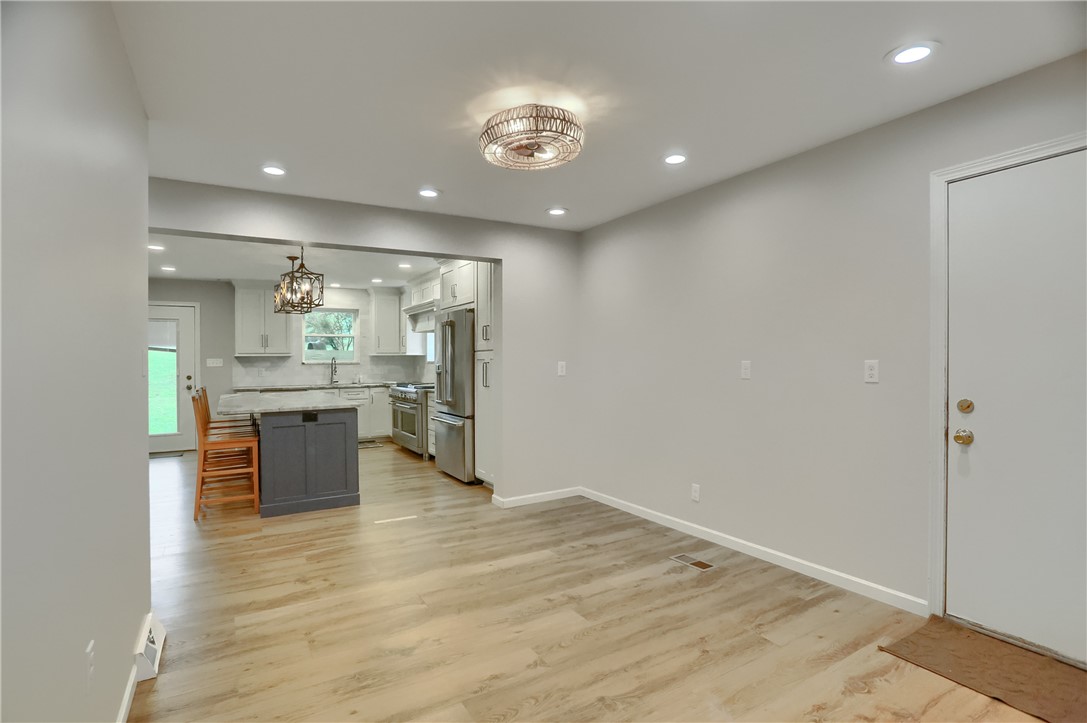 3460 Nearwood Dr