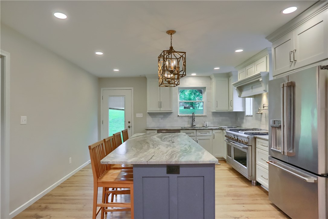 3460 Nearwood Dr