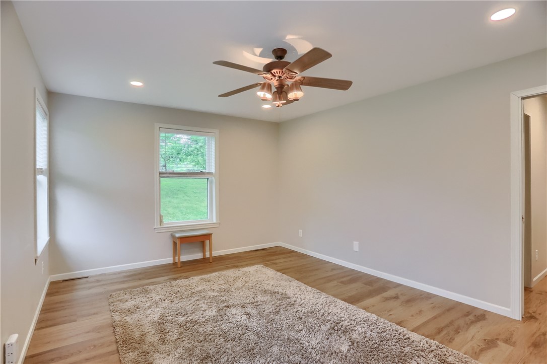 3460 Nearwood Dr