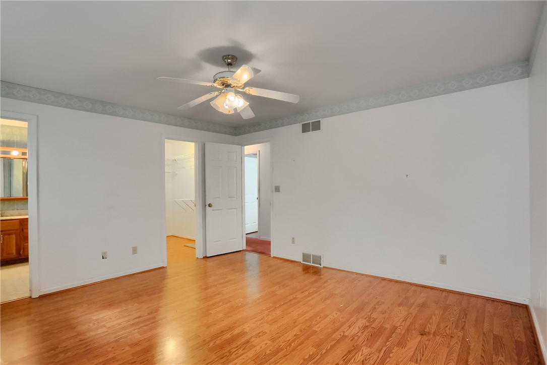 13 W Hazelcroft Ave