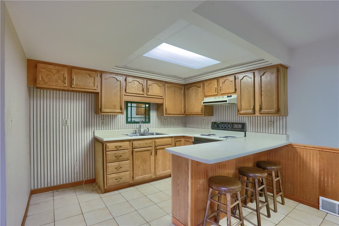 13 W Hazelcroft Ave