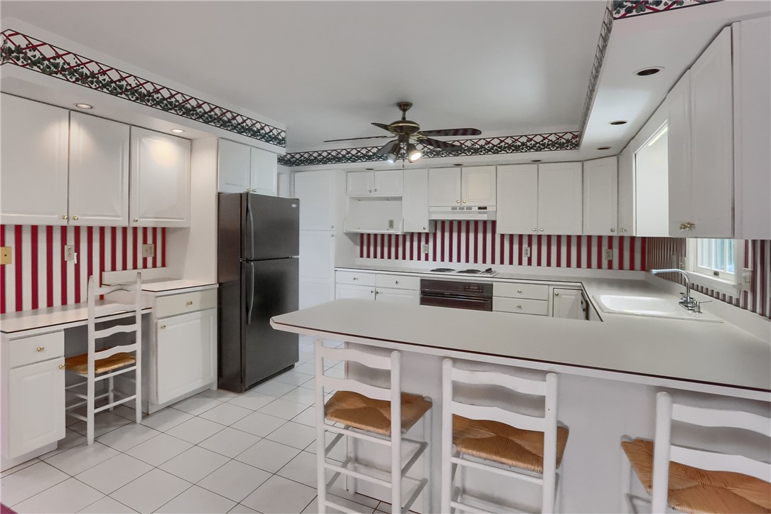 13 W Hazelcroft Ave