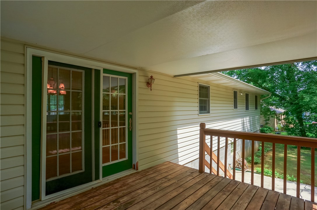 13 W Hazelcroft Ave