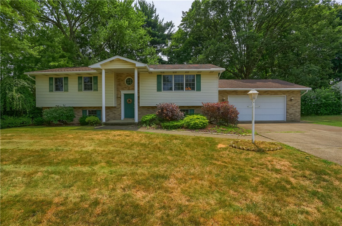 13 W Hazelcroft Ave