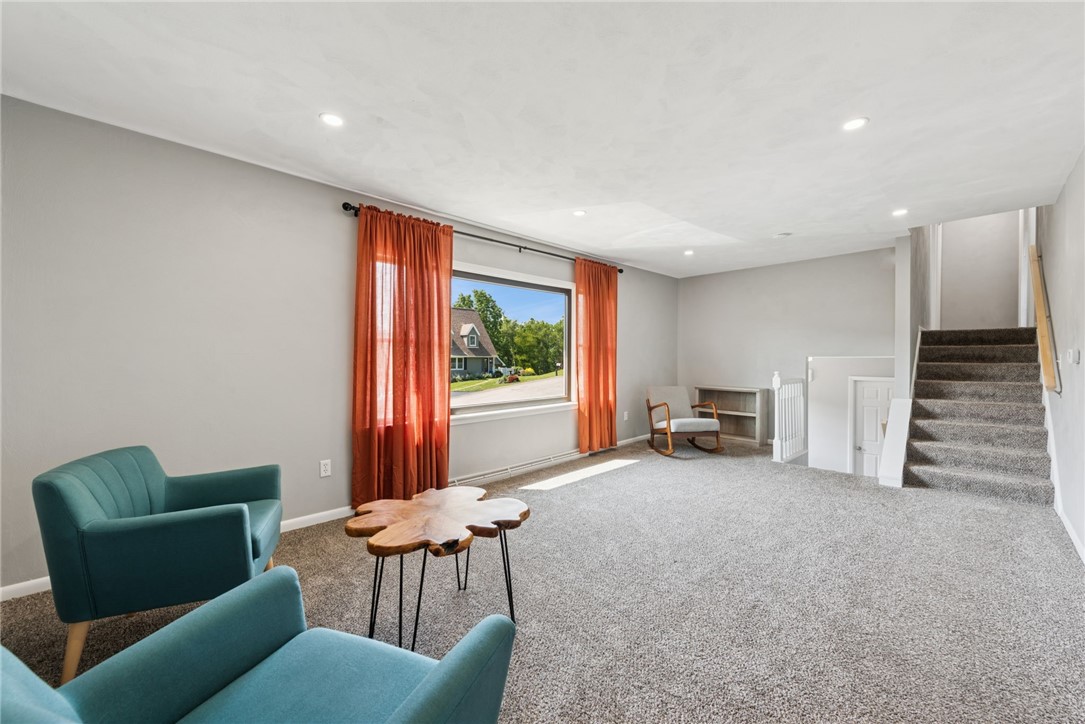 910 Beacon Valley Rd