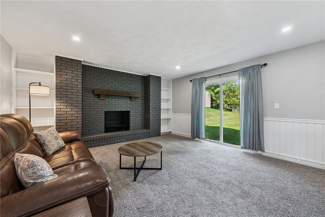 910 Beacon Valley Rd