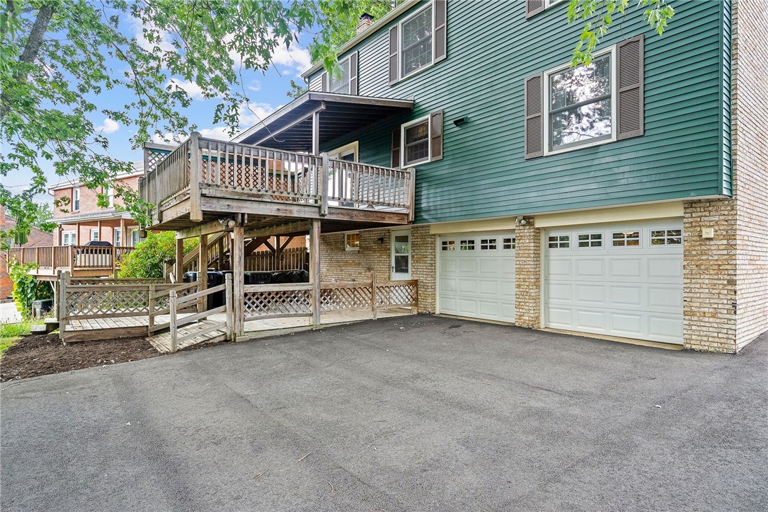 1309 Heather Heights Dr