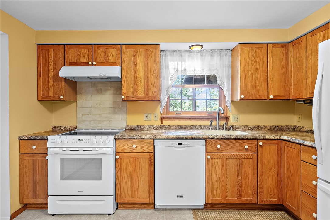 1309 Heather Heights Dr