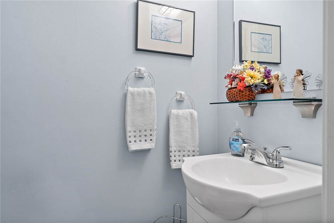 1309 Heather Heights Dr