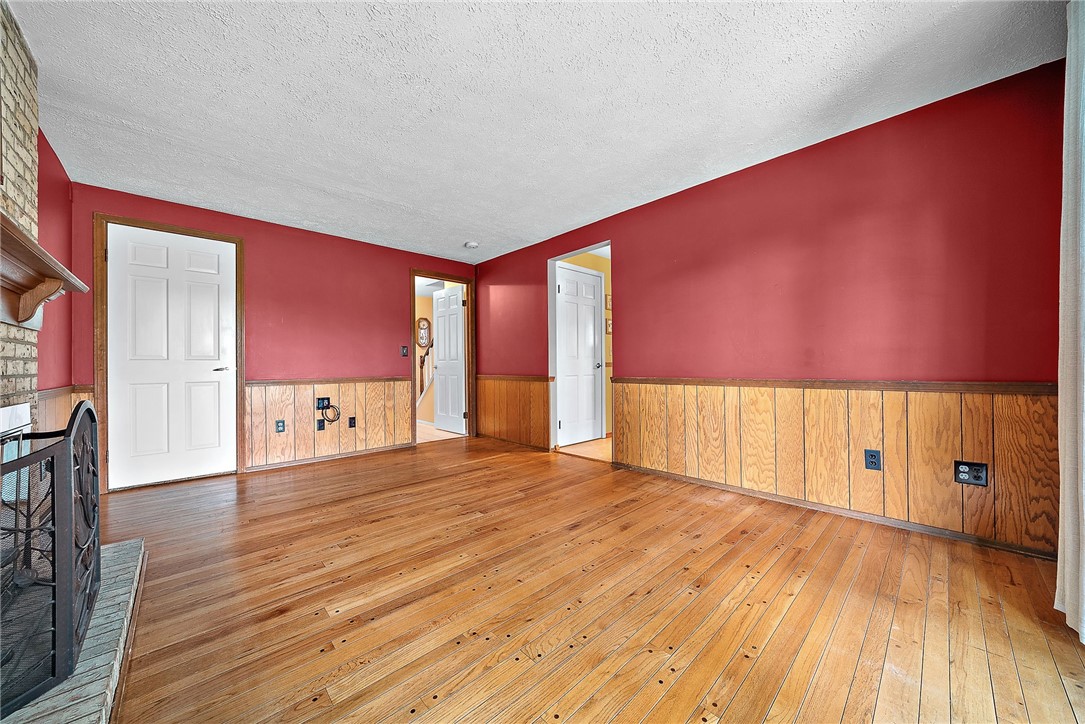 1309 Heather Heights Dr