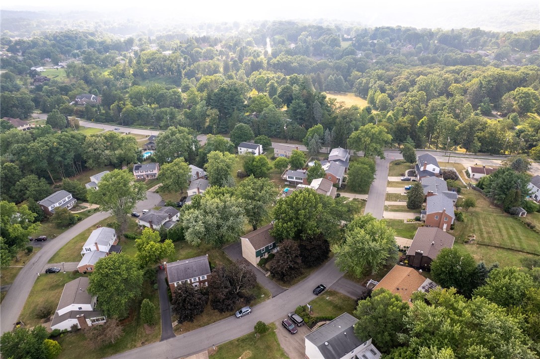 1309 Heather Heights Dr