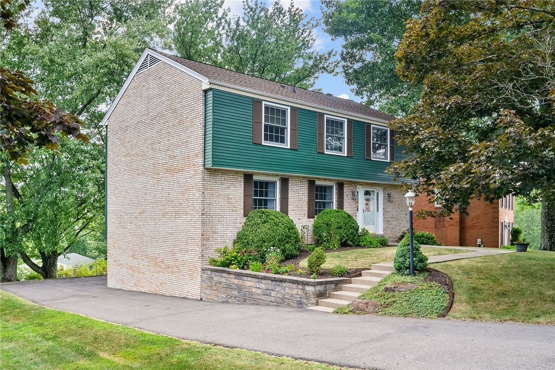 1309 Heather Heights Dr