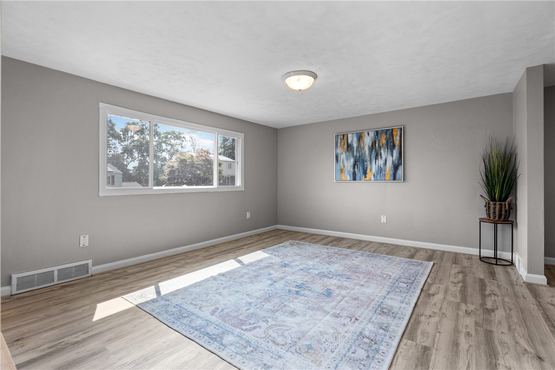 217 Belladonna Dr