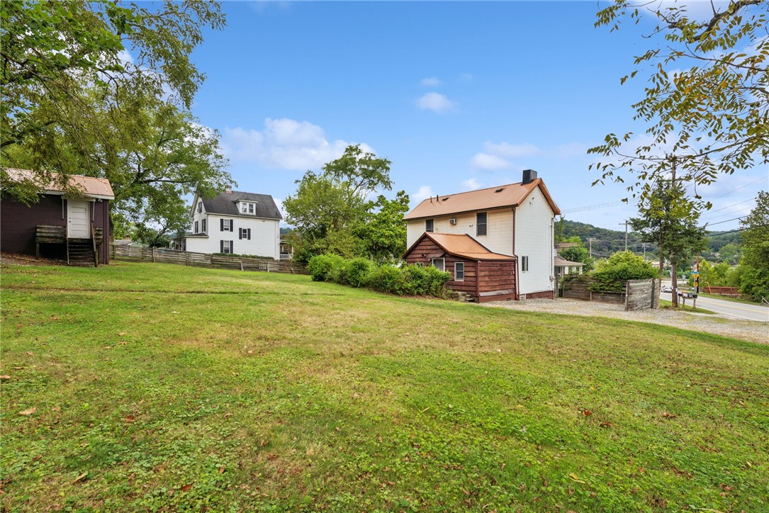3875 Daniels Ln