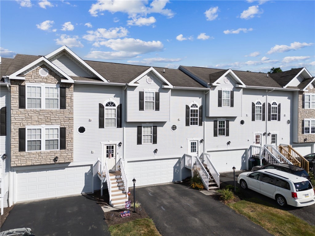 1107 Arrowhead Dr