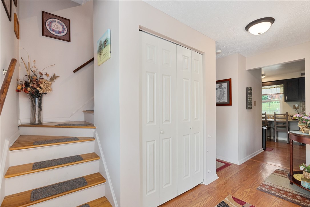 176 N Jamestown Rd