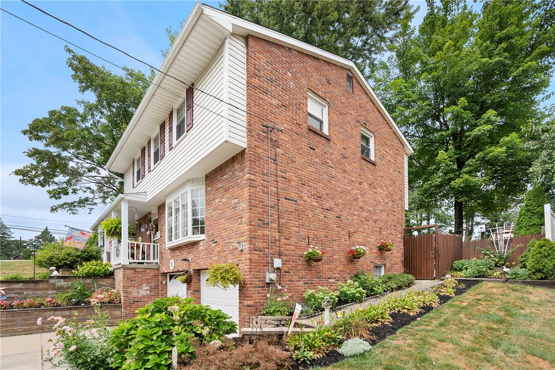 176 N Jamestown Rd