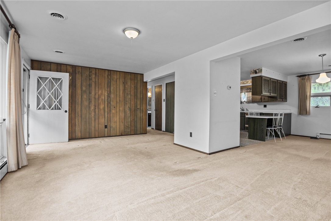 1215 Cascade Rd