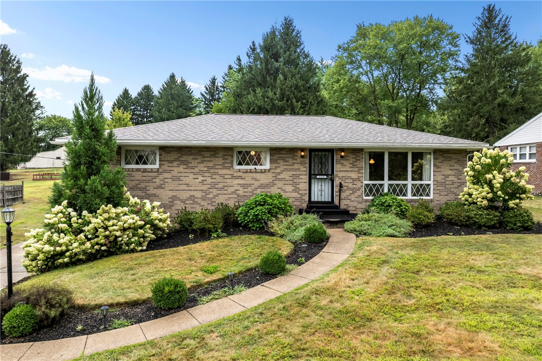 1215 Cascade Rd