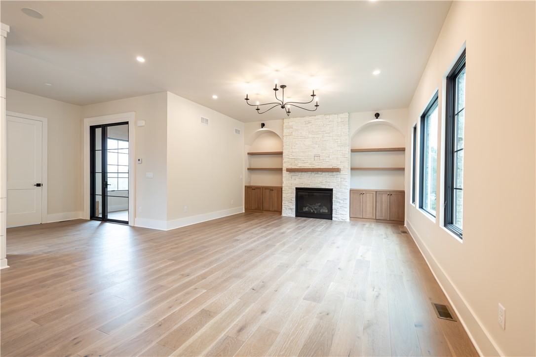 4065 Cross Creek Cir