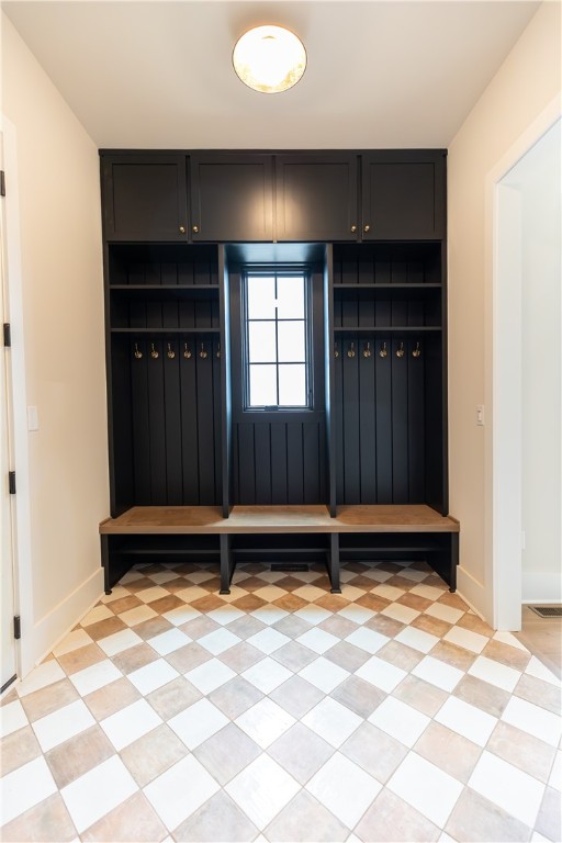 4065 Cross Creek Cir