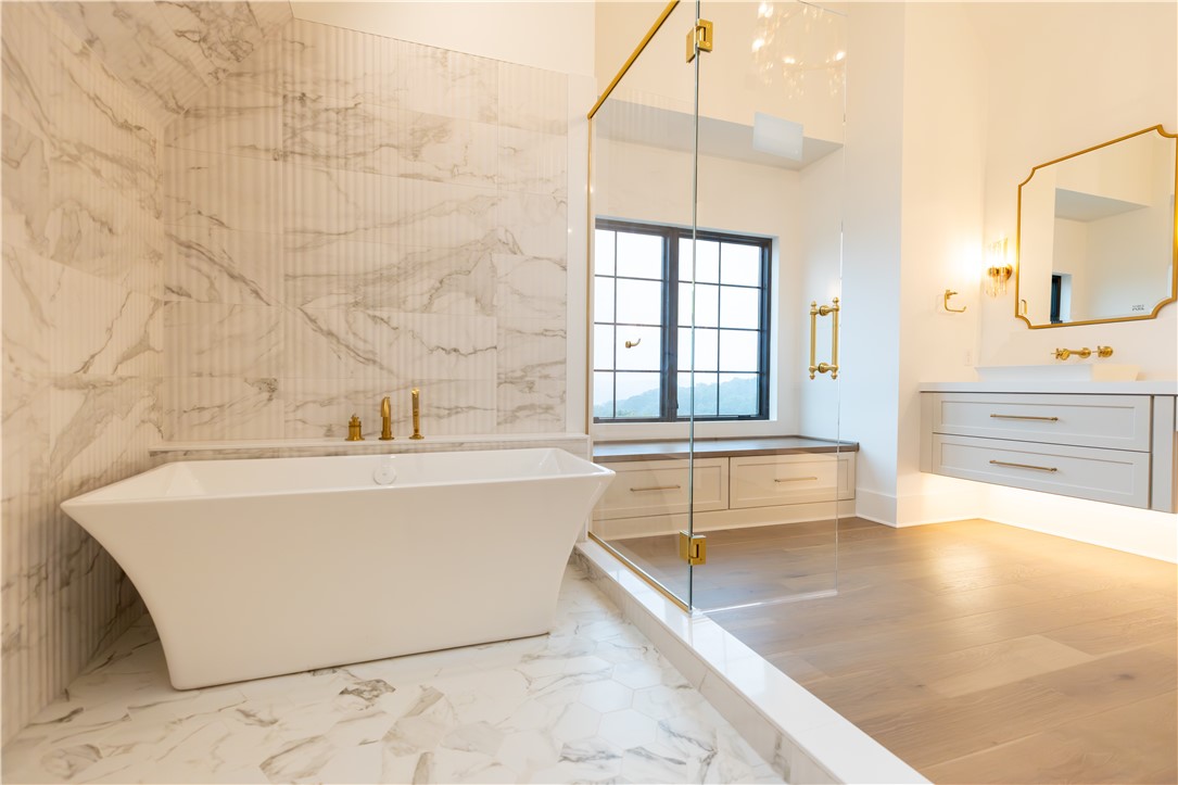 4065 Cross Creek Cir