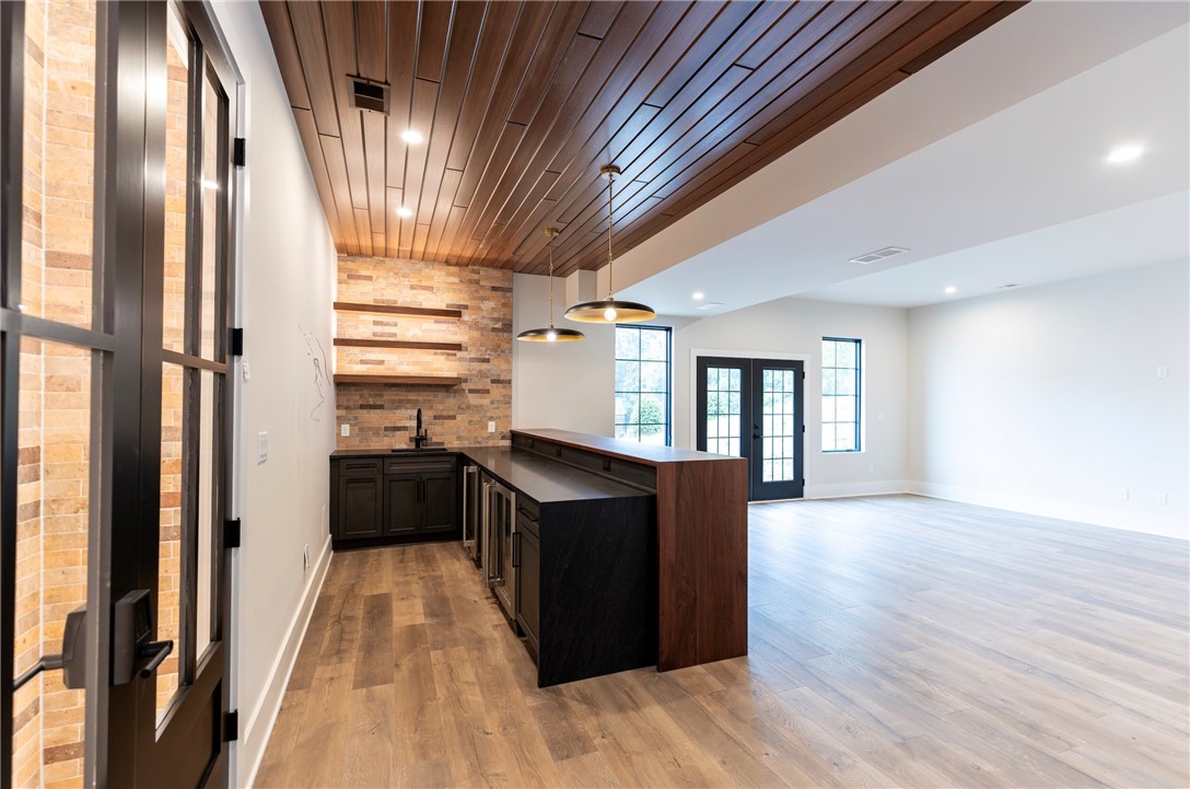 4065 Cross Creek Cir