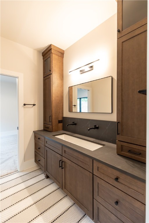 4065 Cross Creek Cir