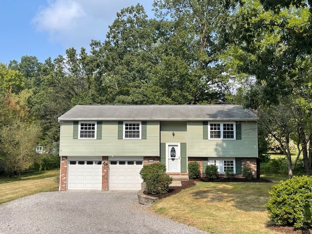 105 Walney Dr
