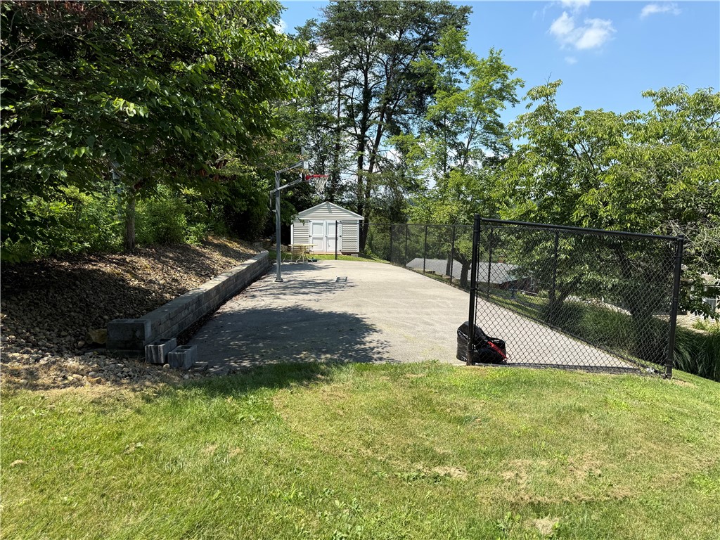 20 Ridgewood Dr