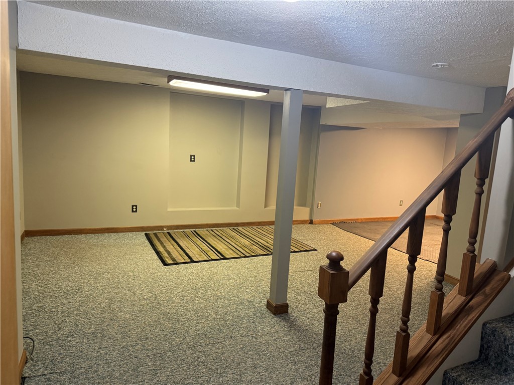 20 Ridgewood Dr