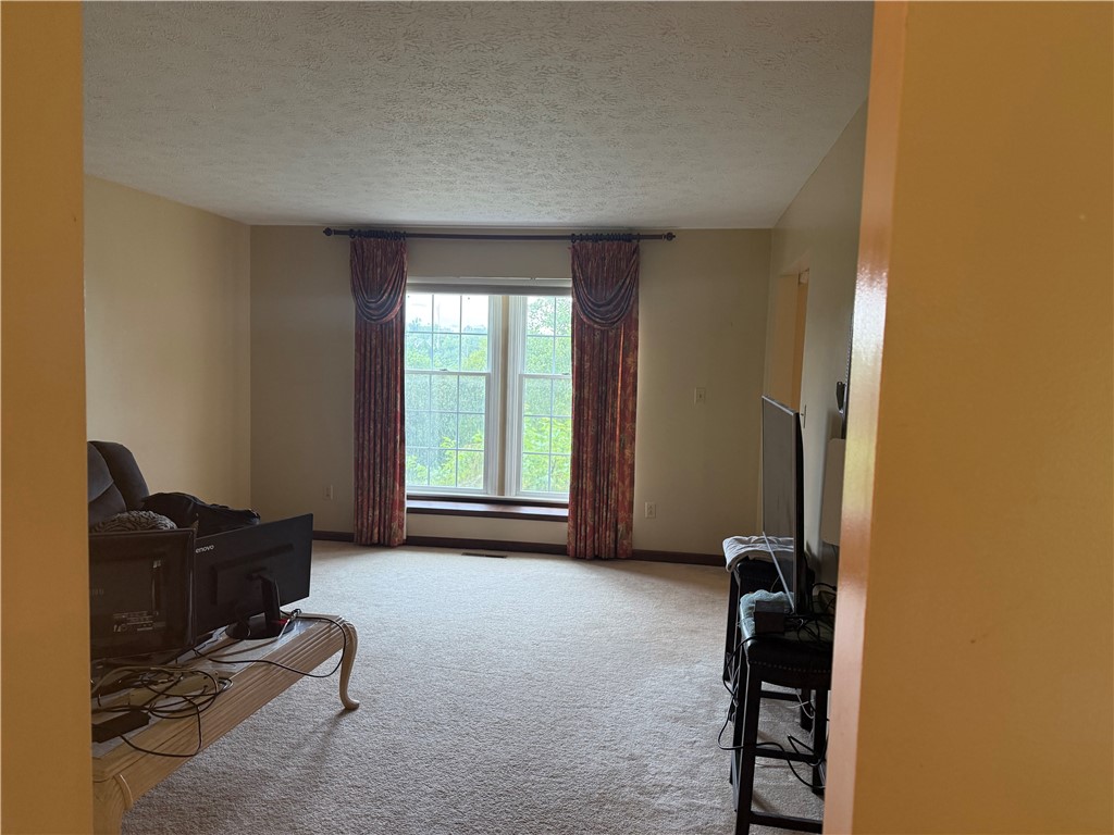 20 Ridgewood Dr