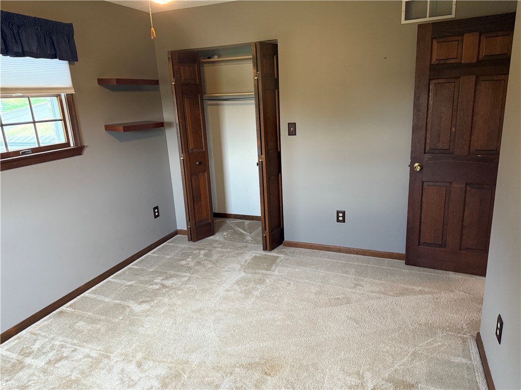 20 Ridgewood Dr