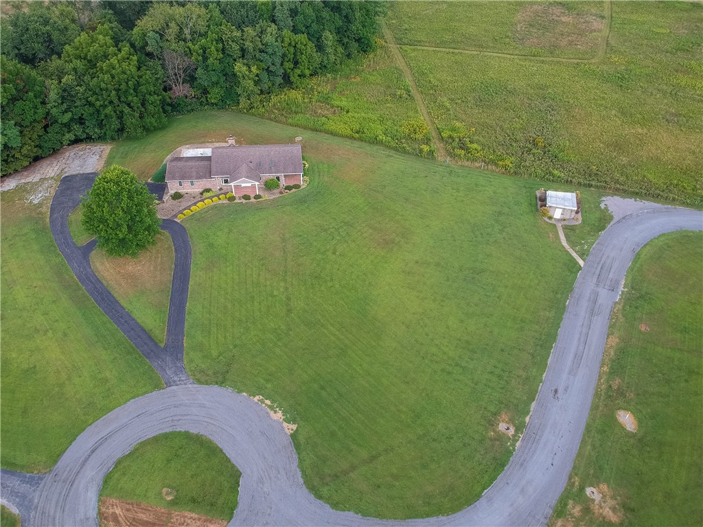 143 Paradise Dr