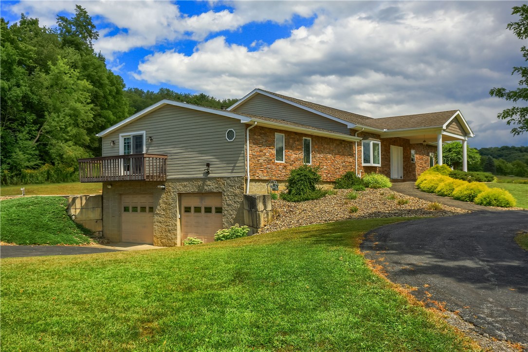 143 Paradise Dr