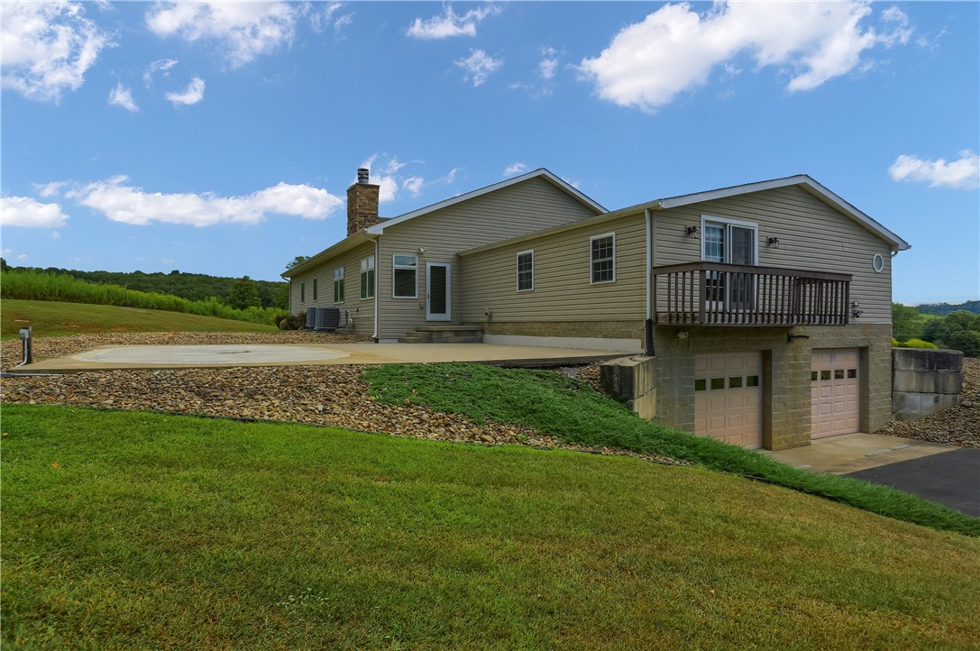 143 Paradise Dr