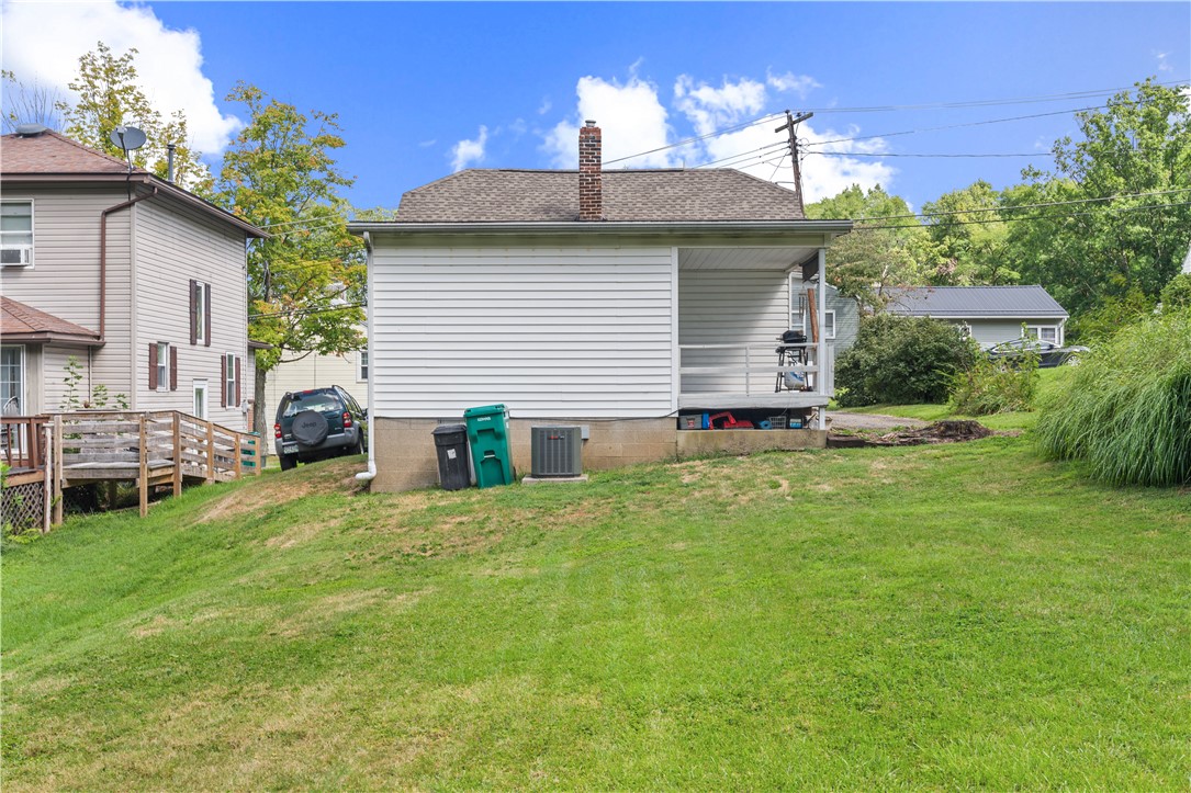 212 Locust St