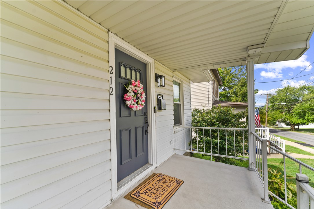 212 Locust St
