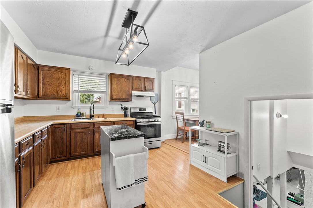 212 Locust St