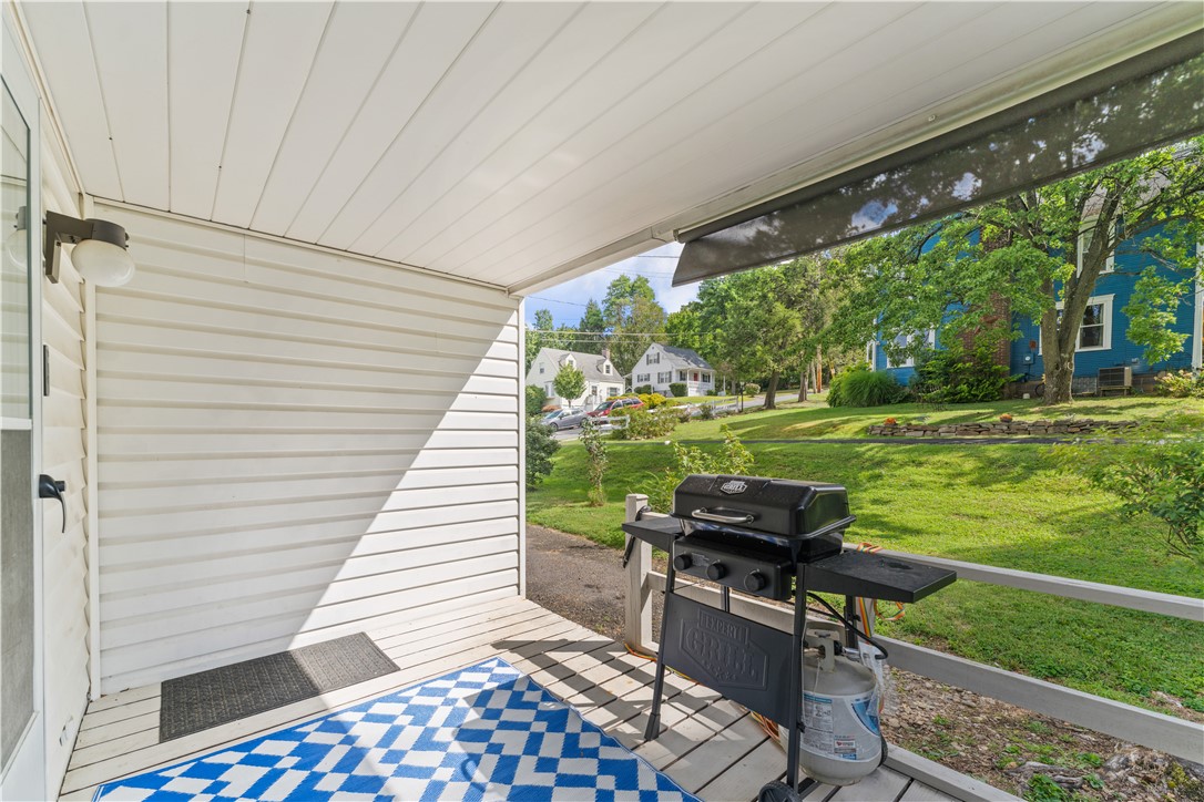 212 Locust St