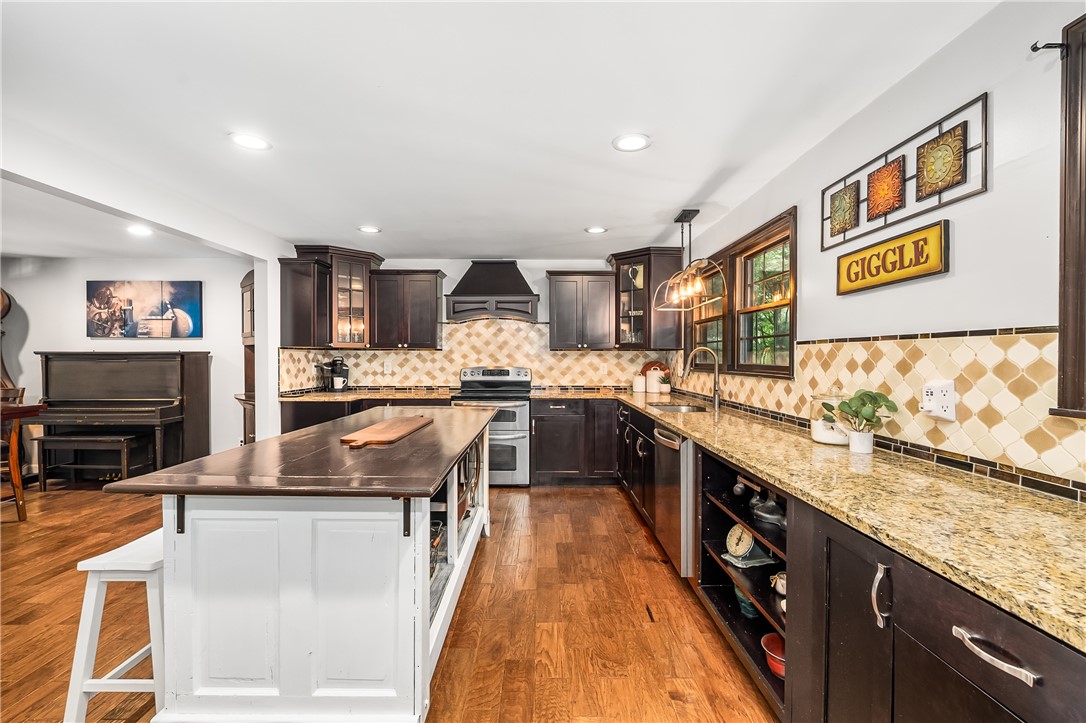 1558 Garvin Road
