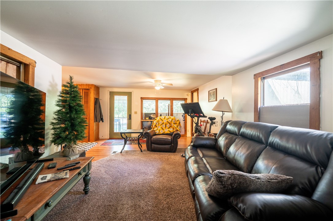 125 Hillvue Ln