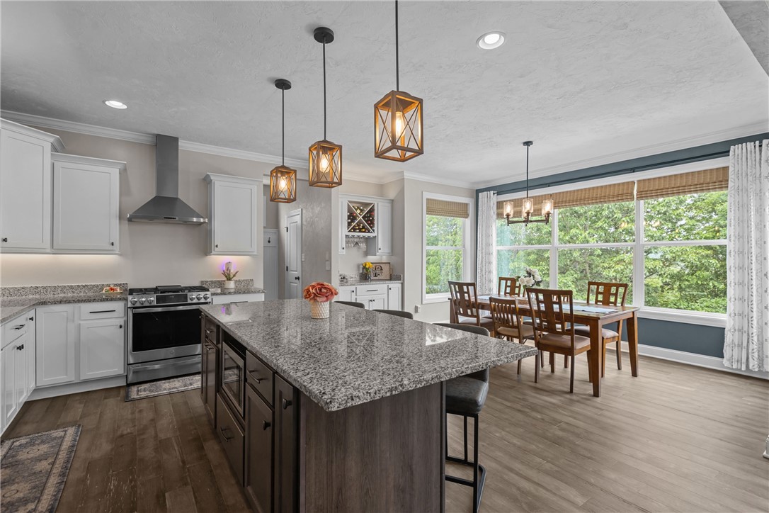 582 Forest Oaks Trl